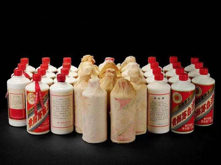 青松路街道老酒回收上门哪里回收(附近上门回收茅台酒）?